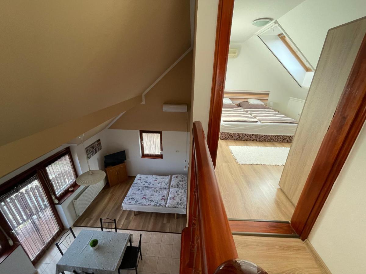 Hellasz Apartman Gyula Exteriör bild